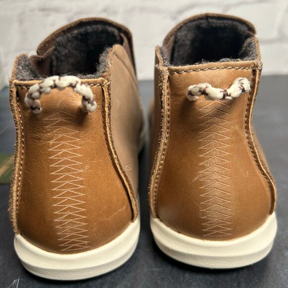 OluKai Women's 5 Hawai'iloa Manu Hope Ankle Booties Leather Taupe Grey/Off White - Picture 5 of 12